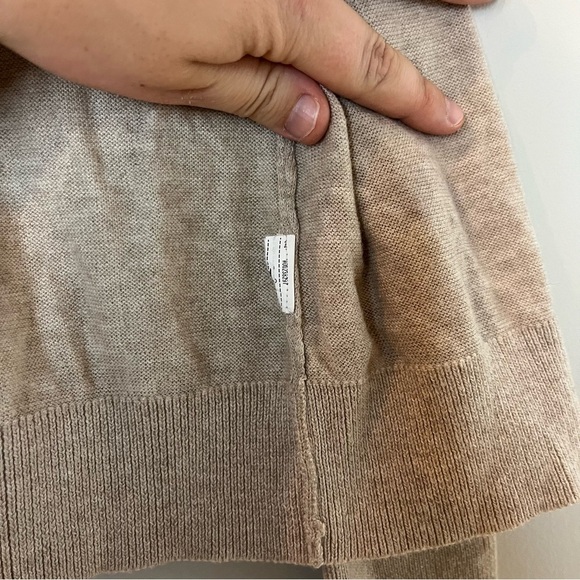 Forever 21 Button Up Tan Cardigan Medium - Picture 3 of 5